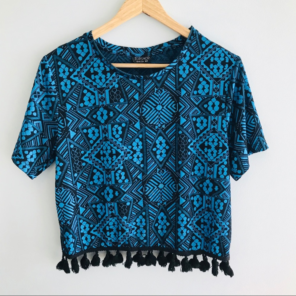 2/$20 - Top shop - Cropped Fringe Top